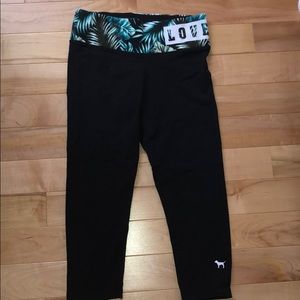 Victoria Secret PINK cropped patterned leggging